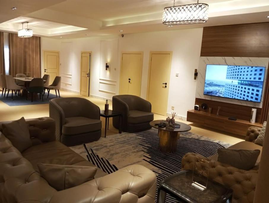 Sujimoto Residences Macdonald Lagos Exterior foto