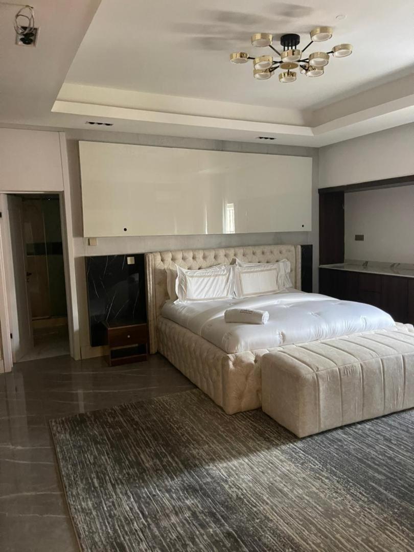 Sujimoto Residences Macdonald Lagos Exterior foto